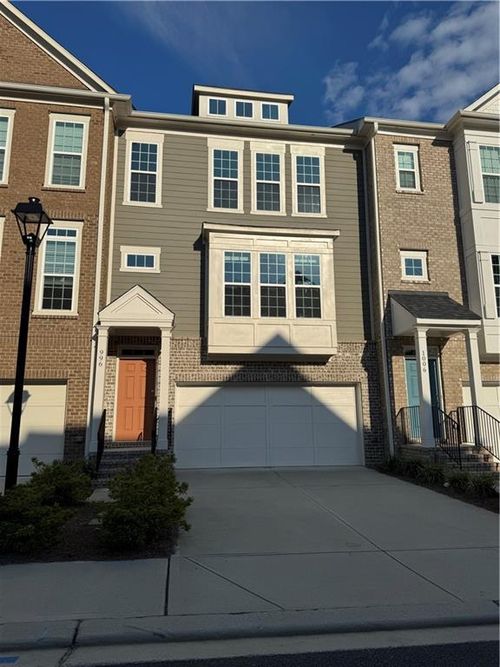 996 Layton Dr, Buford, GA, 30518-9900 | Card Image