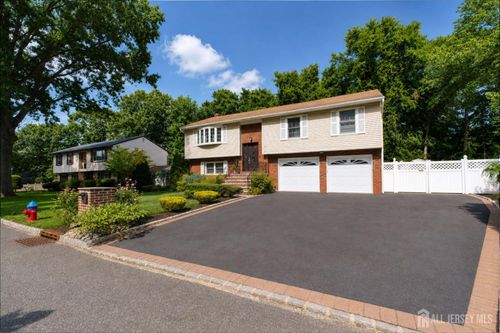 22 Sherwood Ln, Old Bridge, NJ, 08857-1660 | Card Image
