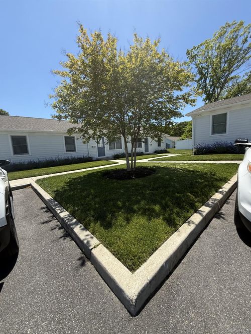 10-325 Montauk Hwy, Southampton, NY, 11968 | Card Image