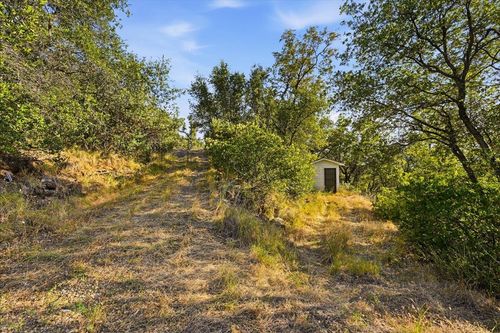 17436 Black Forest Ln, Penn Valley, CA, 95946-9761 | Card Image
