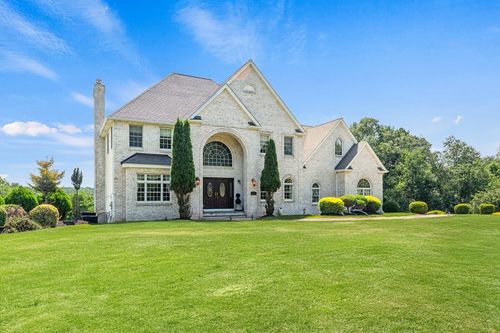 385 Scott Rd, Cumberland, RI, 02864-2830 | Card Image