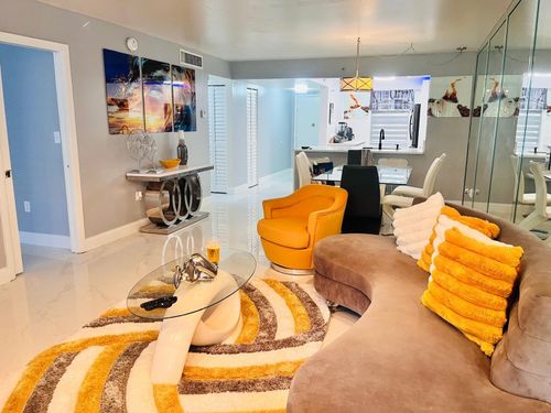 apt-203b-3910 Inverrary Blvd, Lauderhill, FL, 33319-4325 | Card Image