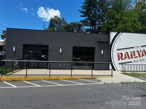 141 S Ridgeway Ave, Black Mountain, NC, 28711-3510 | Card Image