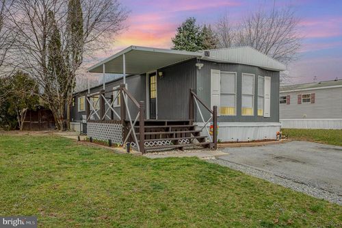 69 Austin Dr, GRANTVILLE, PA, 17028-9504 | Card Image