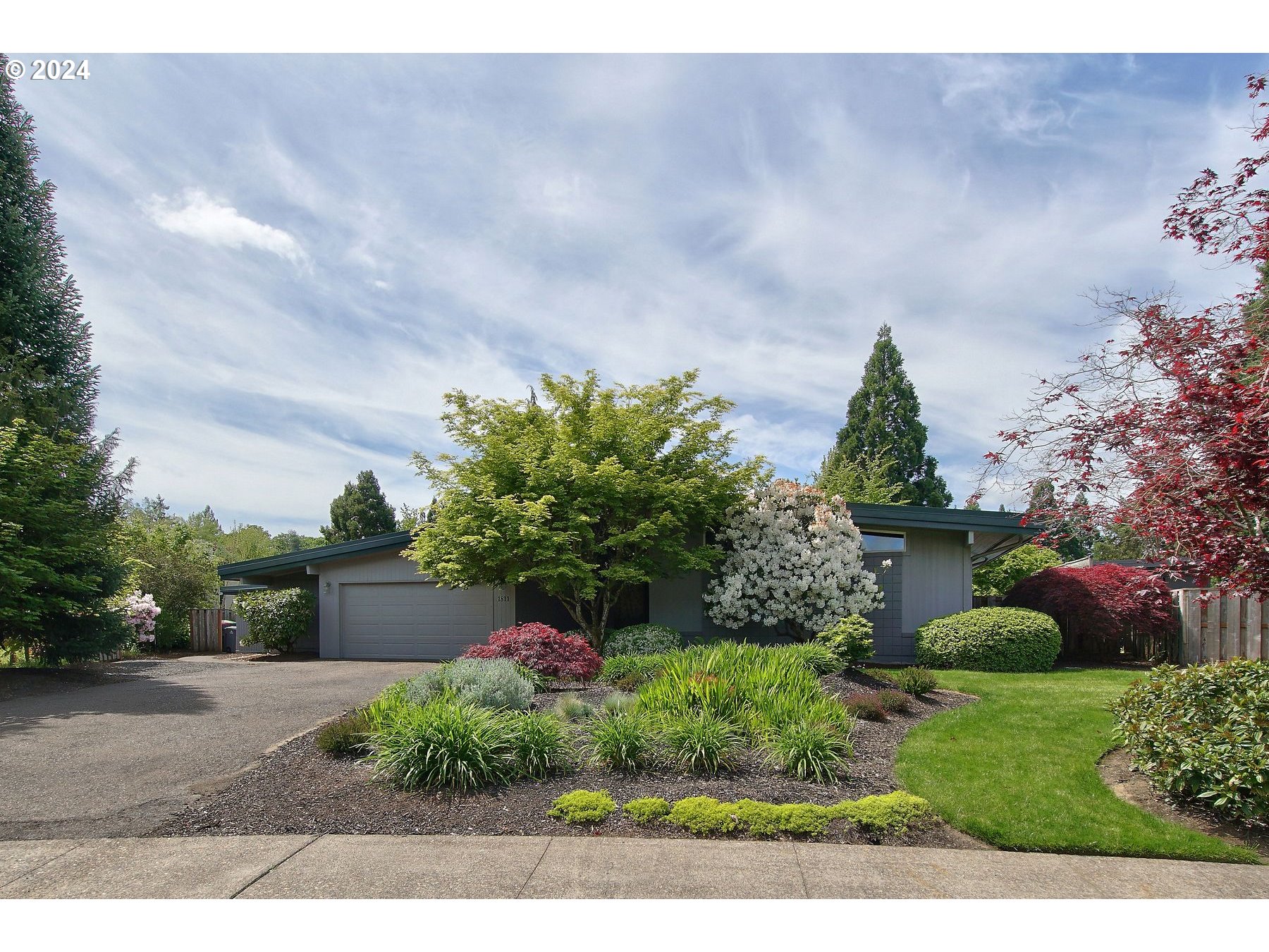 Saint Andrews Dr, Mcminnville, OR 97128