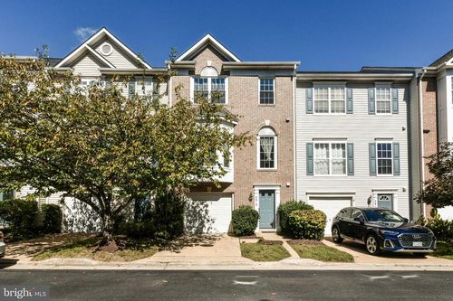 3819 Dominion Mill Dr, Alexandria, VA, 22304-6422 | Card Image