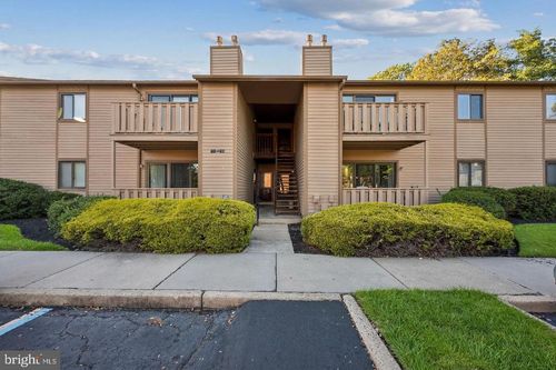 706 Woodhollow Dr, MARLTON, NJ, 08053-1047 | Card Image
