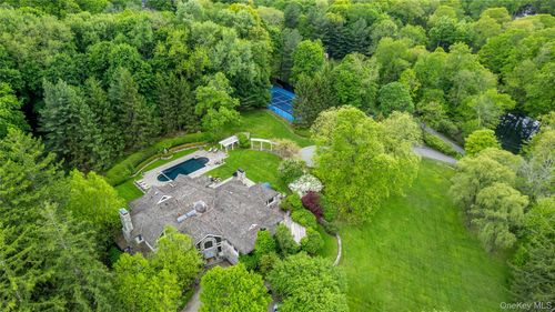 150 Old Farm Rd N, Chappaqua, NY, 10514-3706 | Card Image