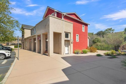 204-3592 Broad St, San Luis Obispo, CA, 93401-7233 | Card Image