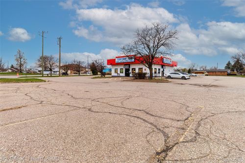 17431 Dix Rd, Melvindale, MI, 48122-1313 | Card Image