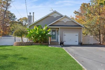 12 Woodlot Road, House other with 3 bedrooms, 4 bathrooms and null parking in Ridge NY | Image 1