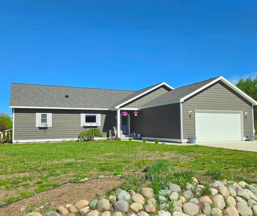 7580 Cedar Lake Rd, Oscoda, MI, 48750-9449 | Card Image