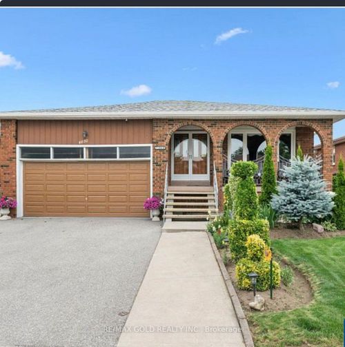 7364 Finery Cres, Mississauga, ON, L4T3Z6 | Card Image