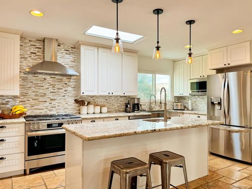 3044 Meadow Grove Dr, San Diego, CA, 92110-4733 | Card Image