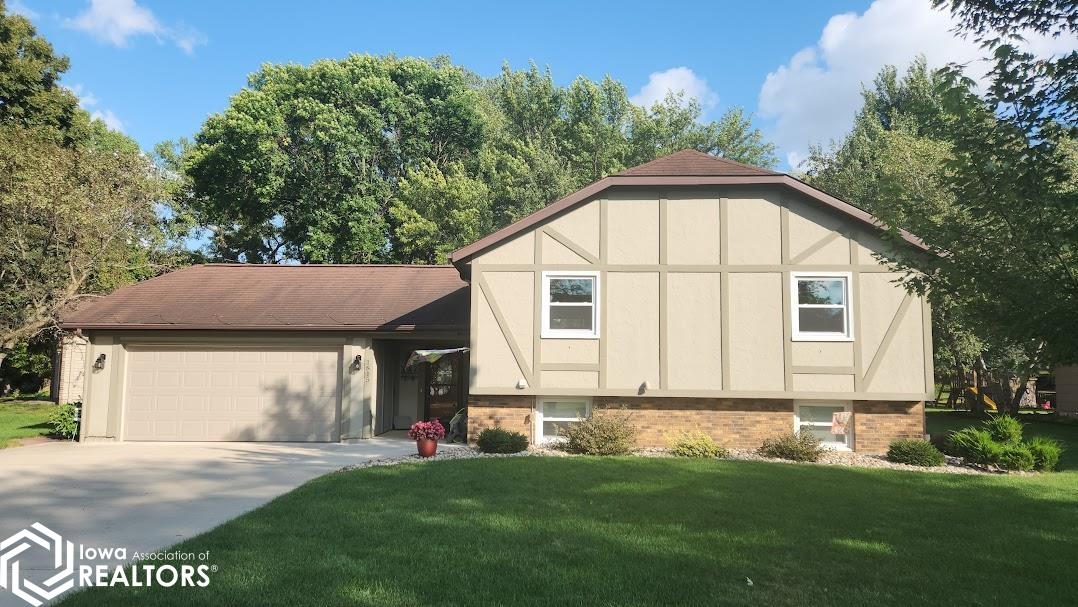 Springview Dr, Mason City, IA 50401