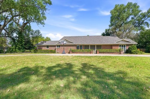 555 S Springlake Lane, Wichita, KS, 67230 | Card Image