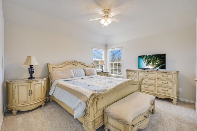 oversized 3rd bedroom | Image 17