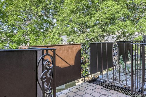 apt-f-220 Kearsing Pkwy, Monsey, NY, 10952-7217 | Card Image