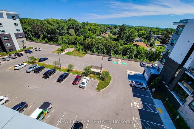 212 - 320 Plains Rd E, Condo with 2 bedrooms, 2 bathrooms and 1 parking in Burlington ON | Image 4