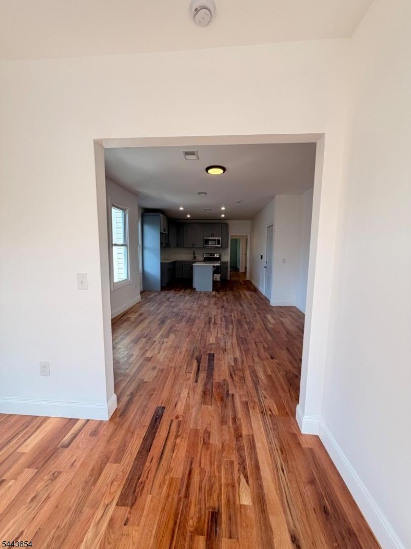 Residential Lease in Newark City 4