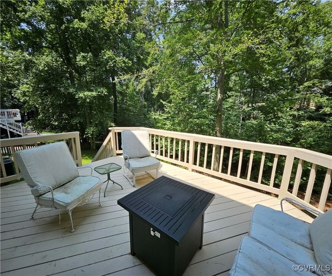 Alternate View of upper deck | Image 9