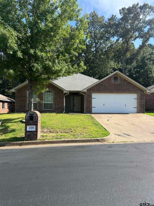 229 Maggie Cir, Flint, TX, 75762-9524 | Card Image