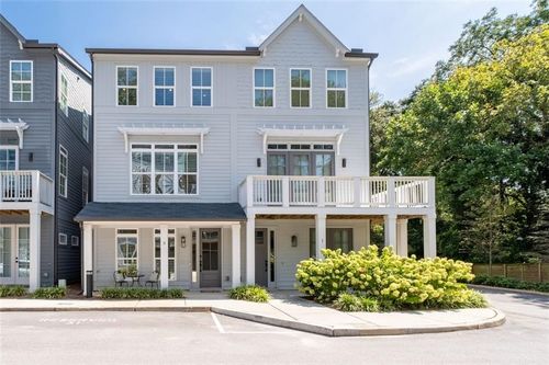 3 Becker Pl Nw, Atlanta, GA, 30307-2879 | Card Image