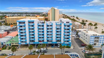 303 - 320 S Surf Rd, Condo with 2 bedrooms, 2 bathrooms and null parking in Hollywood FL | Image 2