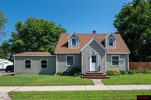 202 Silver St E, Mapleton, MN, 56065-2037 | Card Image