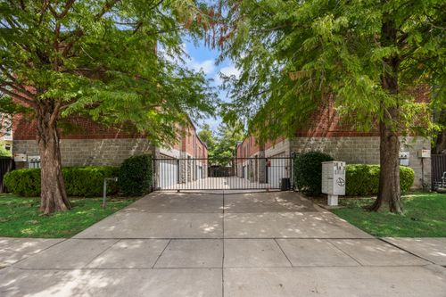 b-5801 Ross Avenue, Dallas, TX, 75206 | Card Image