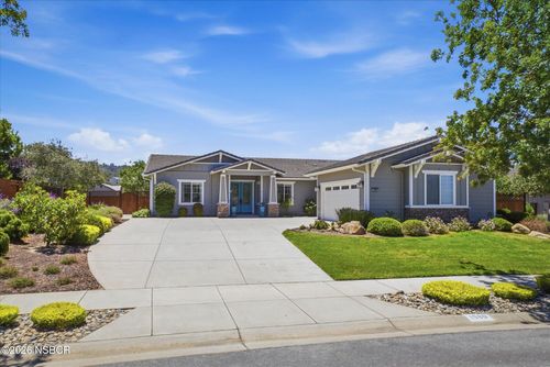 1580 Black Oak Dr, Santa Maria, CA, 93455-4527 | Card Image