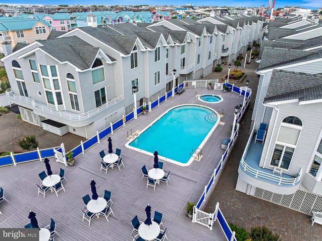 APT-8S - 420 8 Th St, Townhouse with 4 bedrooms, 2 bathrooms and null parking in BEACH HAVEN NJ | Image 12
