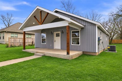 504 4th Ave Ne, Gravette, AR, 72736-8516 | Card Image