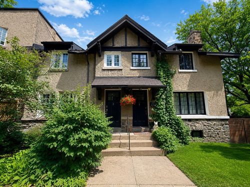 3 Rue Rockledge Court, Montréal, QC, H3H1A5 | Card Image
