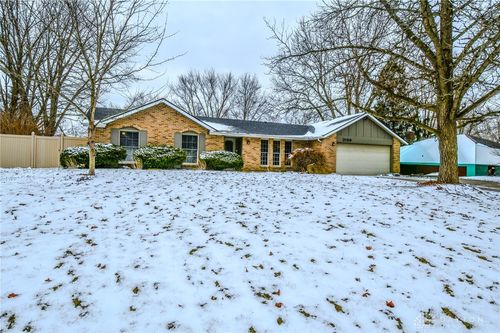 3159 Windmill Dr, Beavercreek, OH, 45432-2554 | Card Image