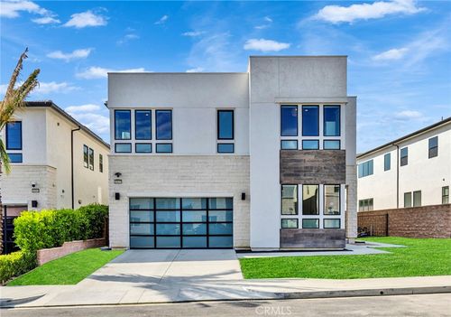 20537 W Overlook Ct, Porter Ranch, CA, 91326-4998 | Card Image