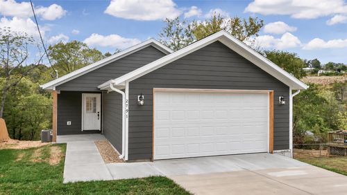 2791 Maple St, Hollister, MO, 65672-5183 | Card Image