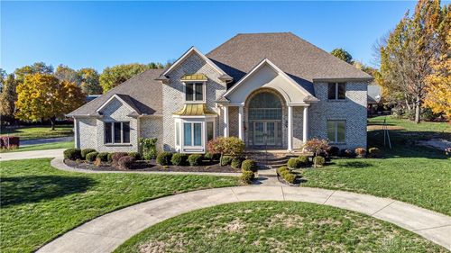 8470 Koster Ln, Washingtn Twp, OH, 45458-2768 | Card Image