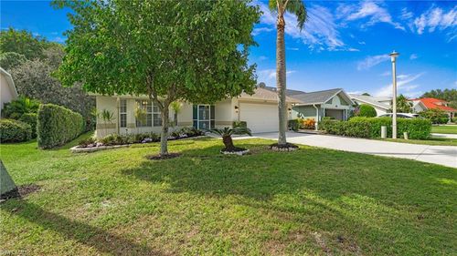 748 Belville Blvd, NAPLES, FL, 34104-6595 | Card Image