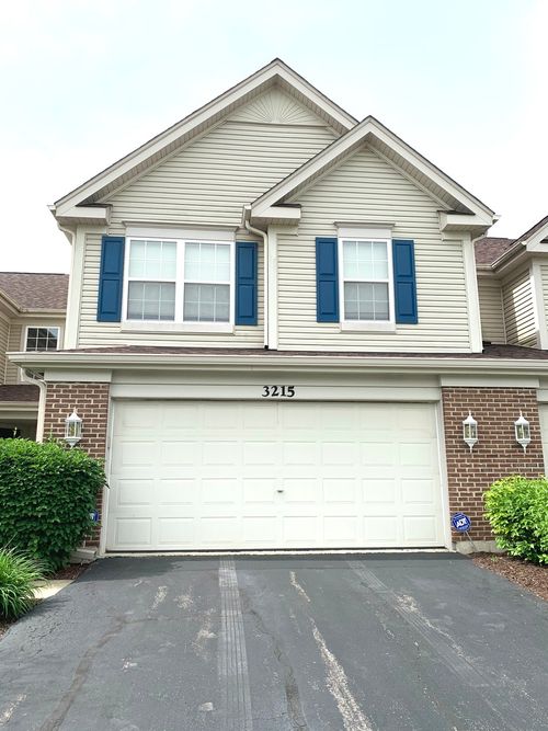 3215 Renard Ln, St. Charles, IL, 60175-4645 | Card Image