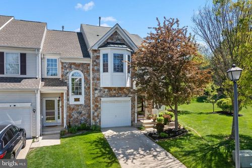 16 Farmington Ct, Bordentown, NJ, 08505-3184 | Card Image