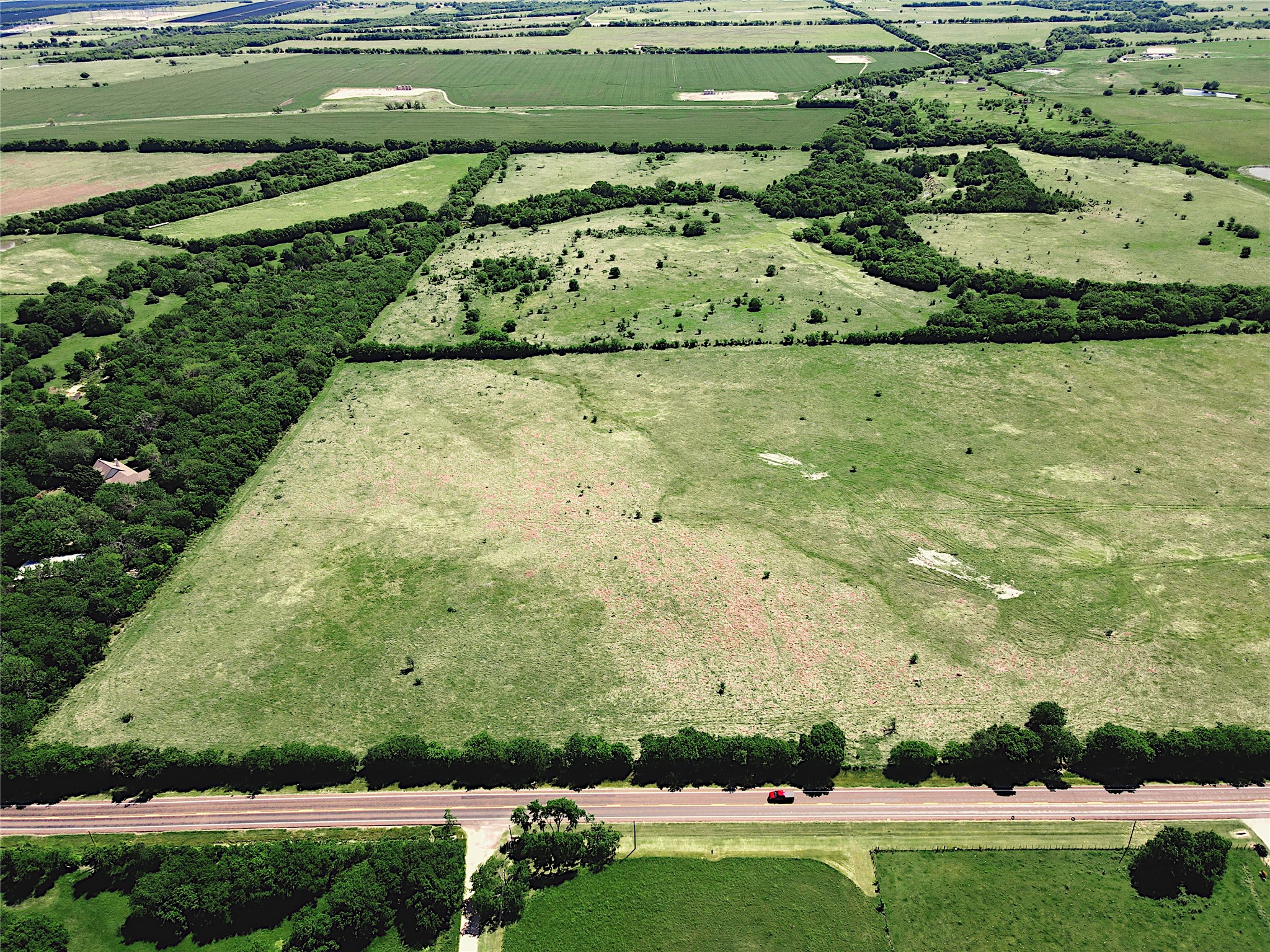 Land in Krum 4