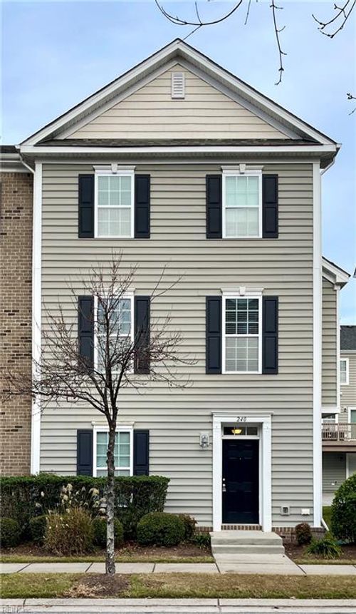 240 Carnelian St, Virginia Beach, VA, 23462-4420 | Card Image