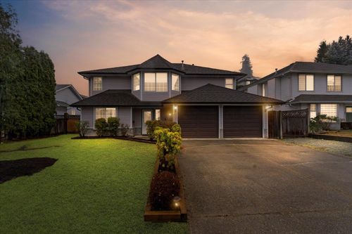 {{alt}} | Card Image