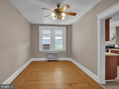 2036 Cleveland Ave, READING, PA, 19609-2004 | Card Image