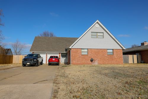 6108 Cornell Drive, Bartlesville, OK, 74006 | Card Image