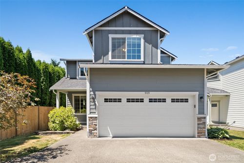 909 Burton Ray St Ne, Lacey, WA, 98516-7603 | Card Image