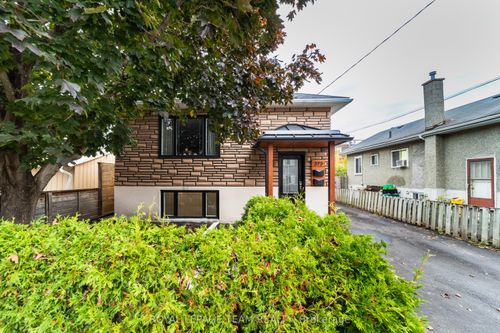 1-373 Brant St, Vanier, ON, K1L6V5 | Card Image