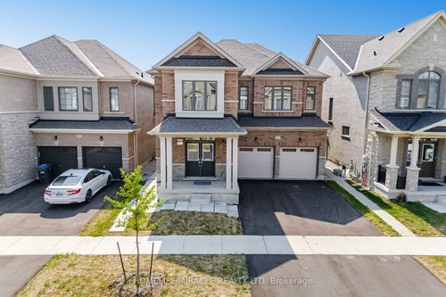 7 Aldenham St, Brampton, ON, L6X5S2 | Card Image