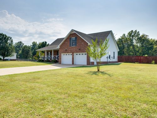 4492 Ironhorse Way, Clarksville, TN, 37040-5457 | Card Image